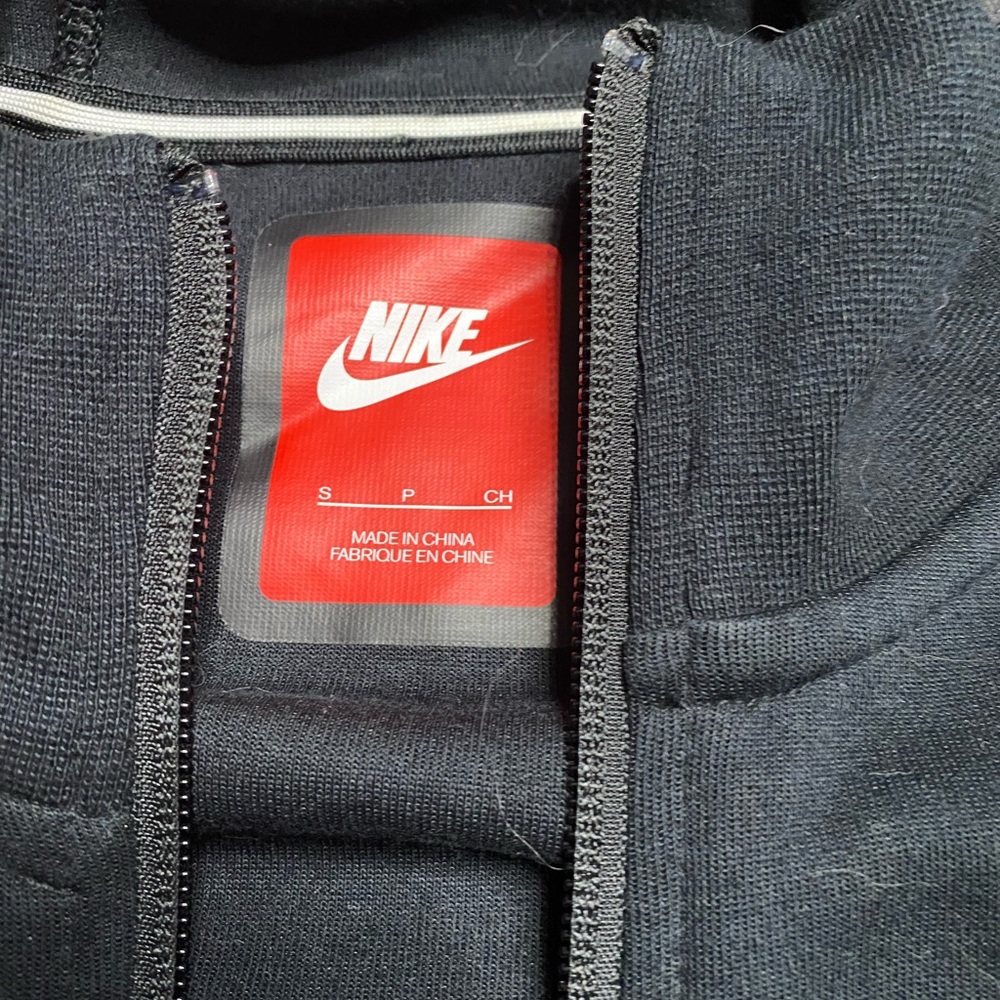 Nike Light Weight Jacket - image 2